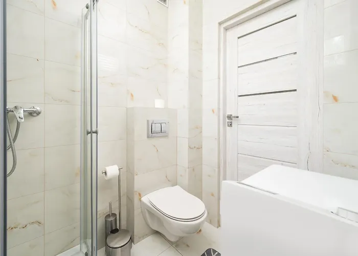 Skyline Blue By Bookinghost * Warszawa